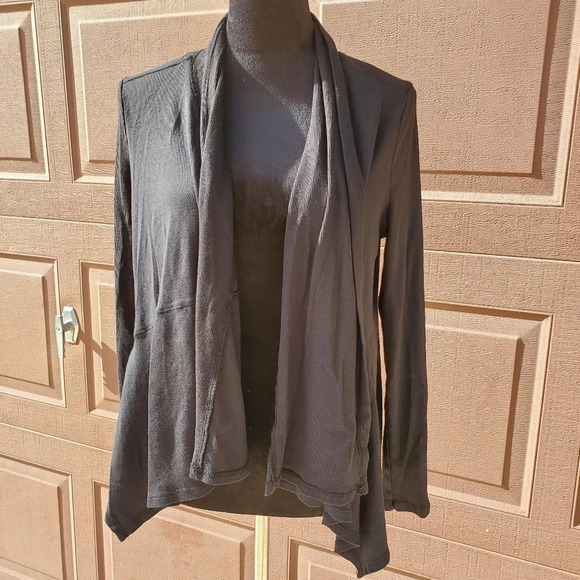 Talbots Women's Black Ribbed Cardigan Sweater Size Medium - Picture 4 of 10